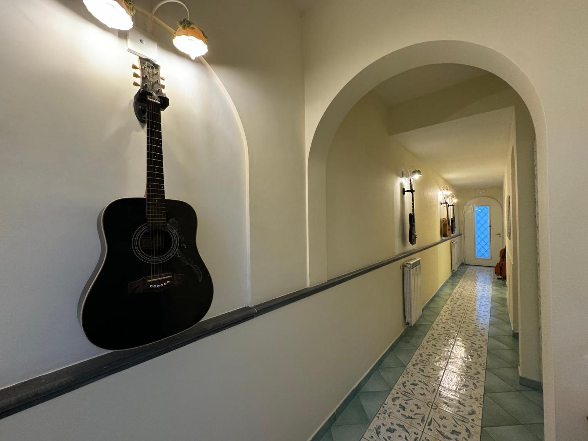 Groove'N'Grove Bed & Breakfast SantʼAgata sui Due Golfi Екстериор снимка