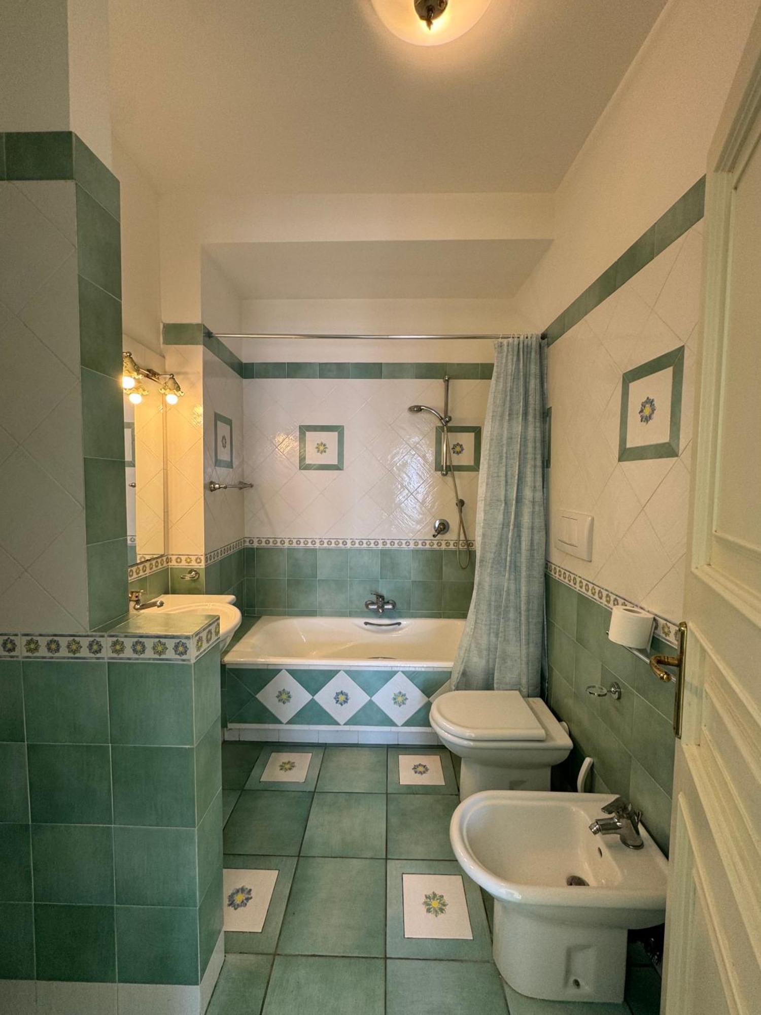 Groove'N'Grove Bed & Breakfast SantʼAgata sui Due Golfi Екстериор снимка